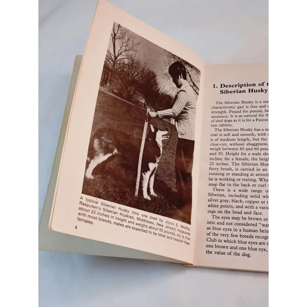 How to Raise and Train‎ a Siberian Husky Paperback Lorna B. Demido 1983
